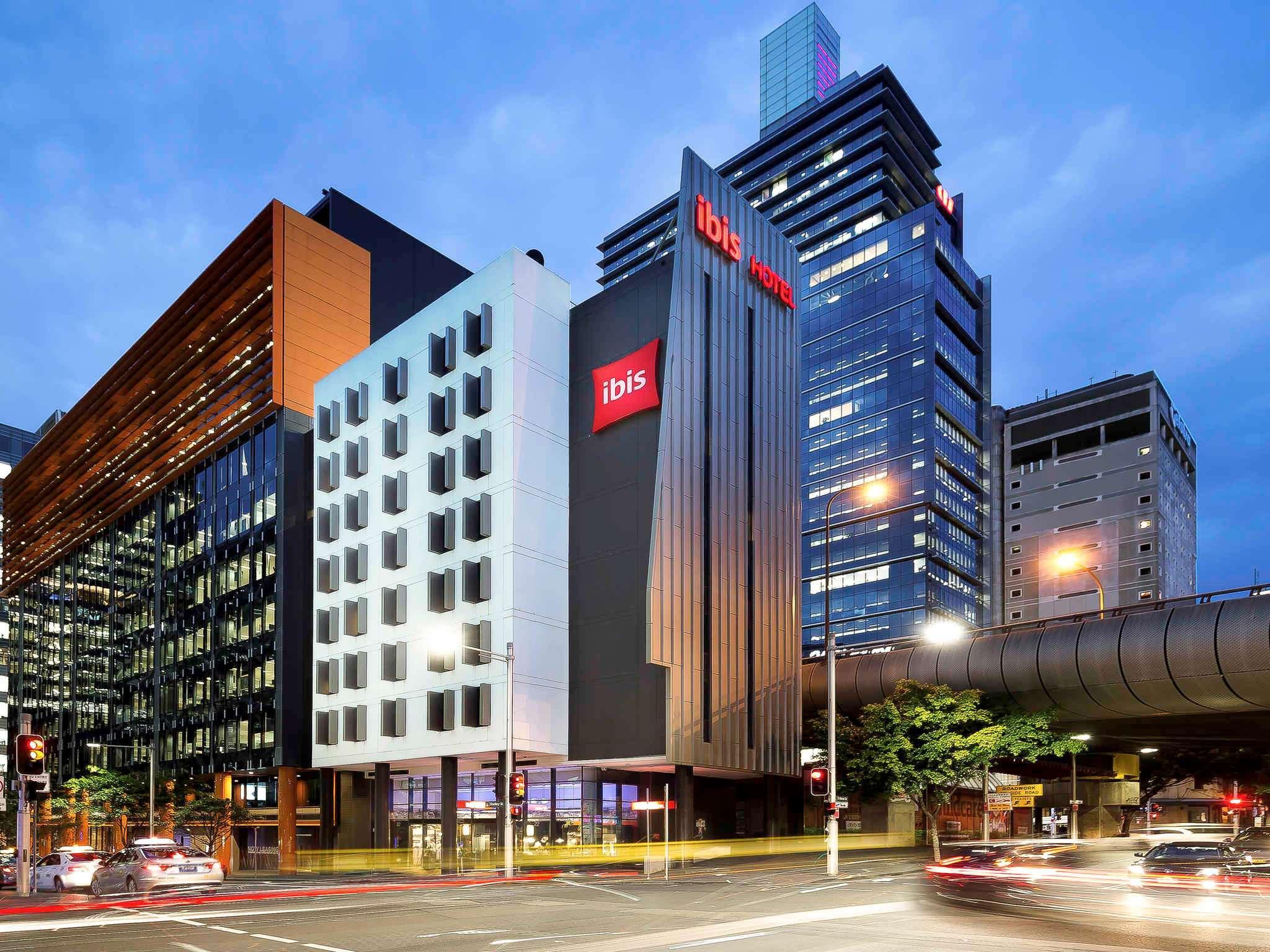 Отель Ibis Sydney Barangaroo Экстерьер фото