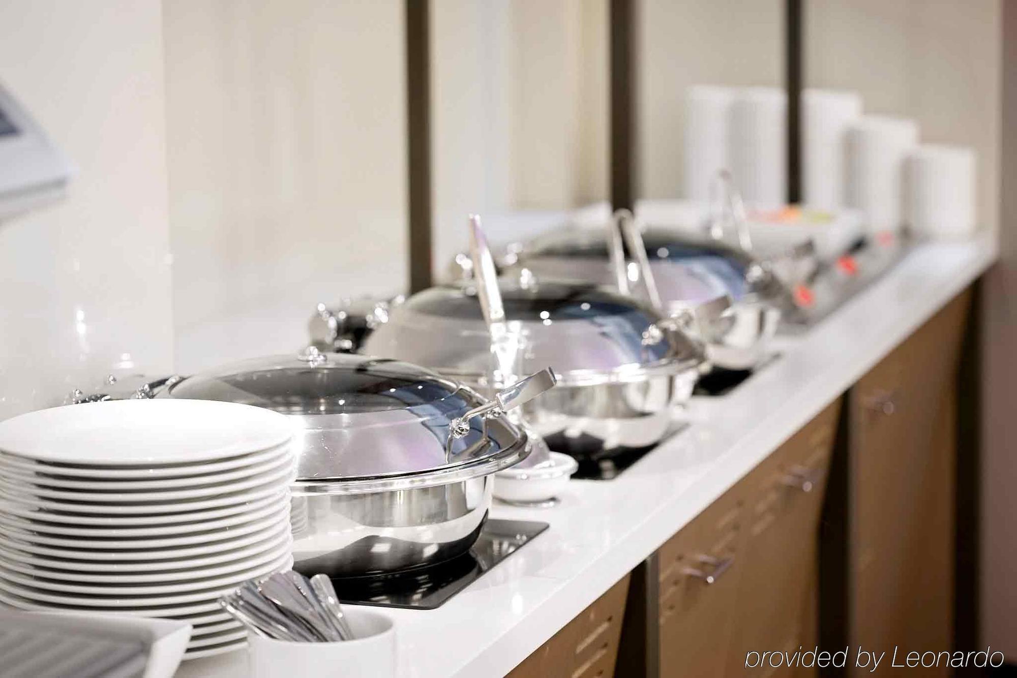 Отель Ibis Sydney Barangaroo Экстерьер фото
