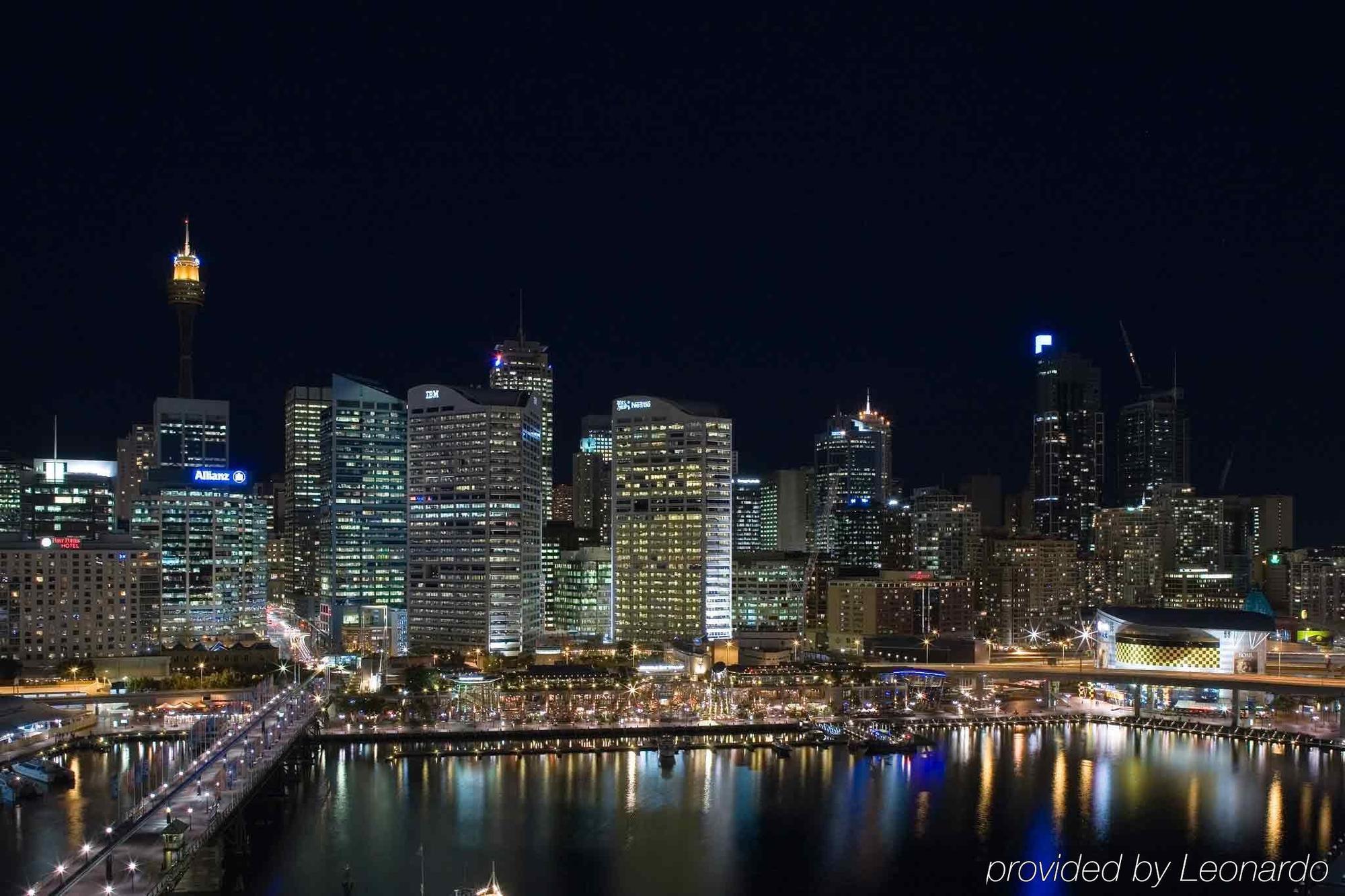 Отель Ibis Sydney Barangaroo Экстерьер фото