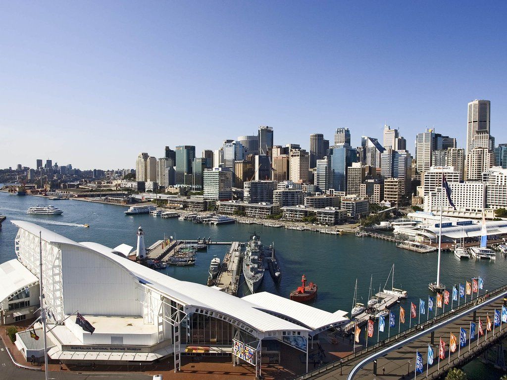 Отель Ibis Sydney Barangaroo Экстерьер фото