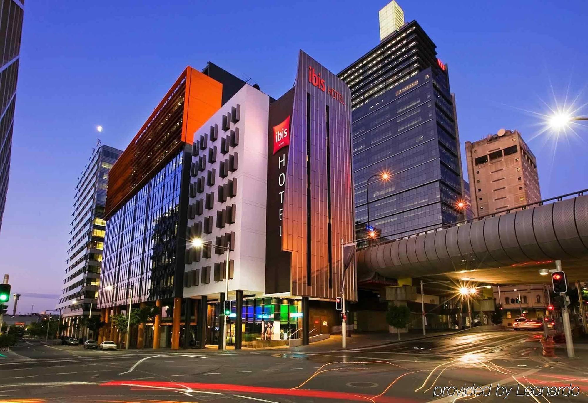 Отель Ibis Sydney Barangaroo Экстерьер фото