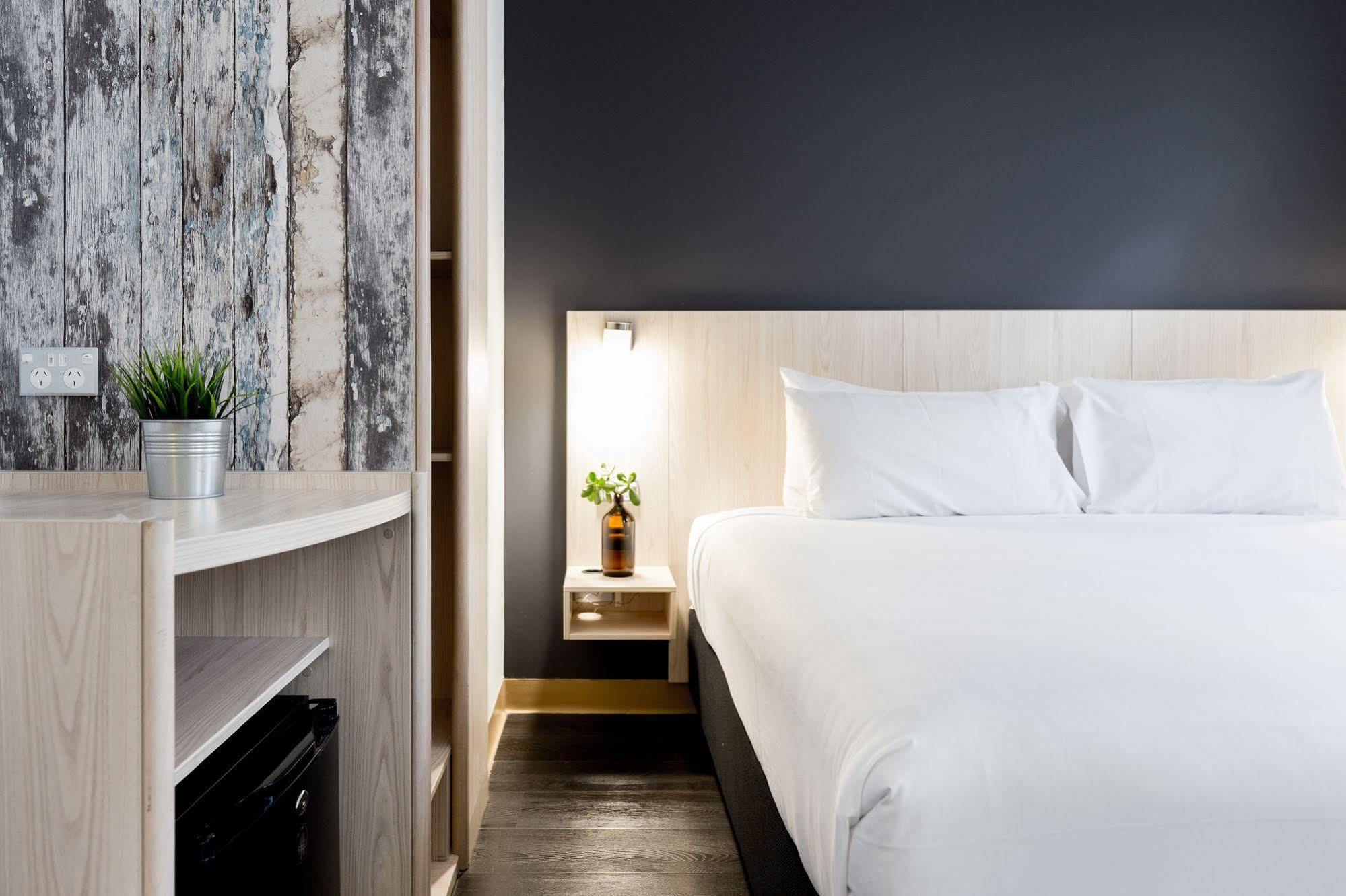 Отель Ibis Sydney Barangaroo Экстерьер фото